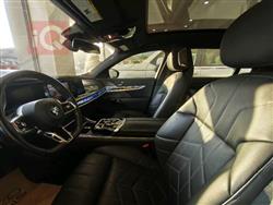 بي ام دبليو الفئة 7